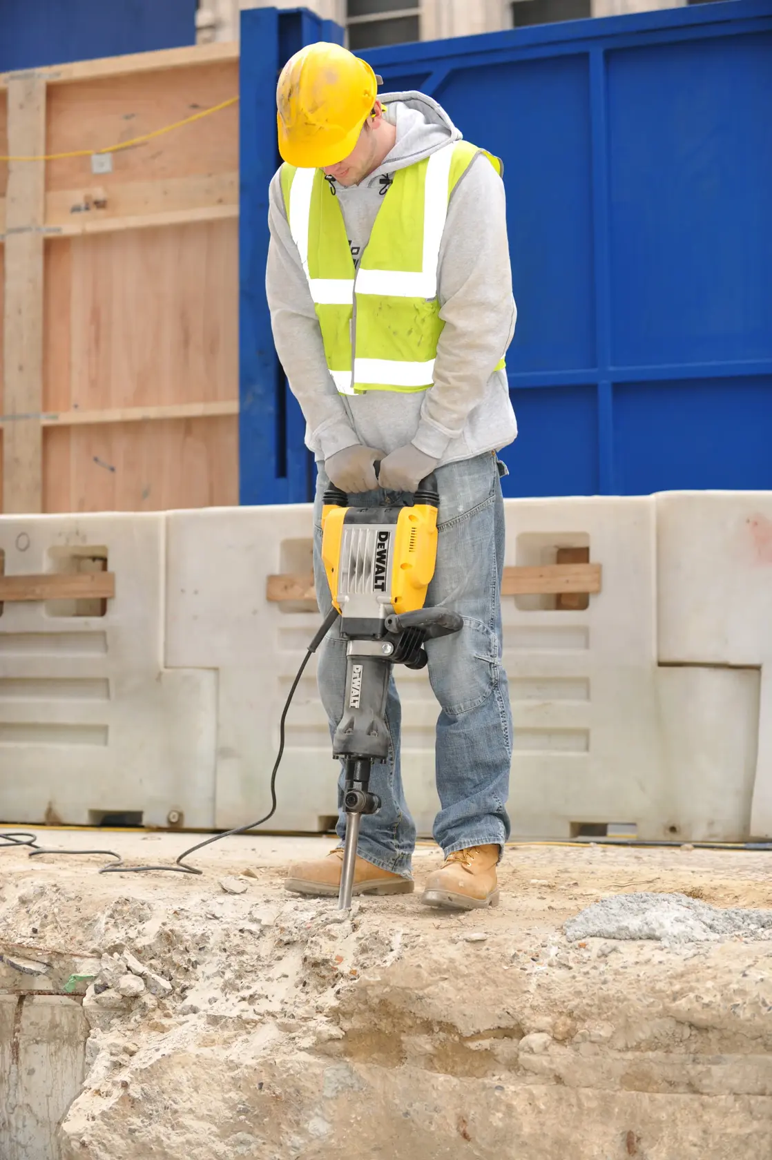 DEWALT® 16kg 30mm Demolition Hammer