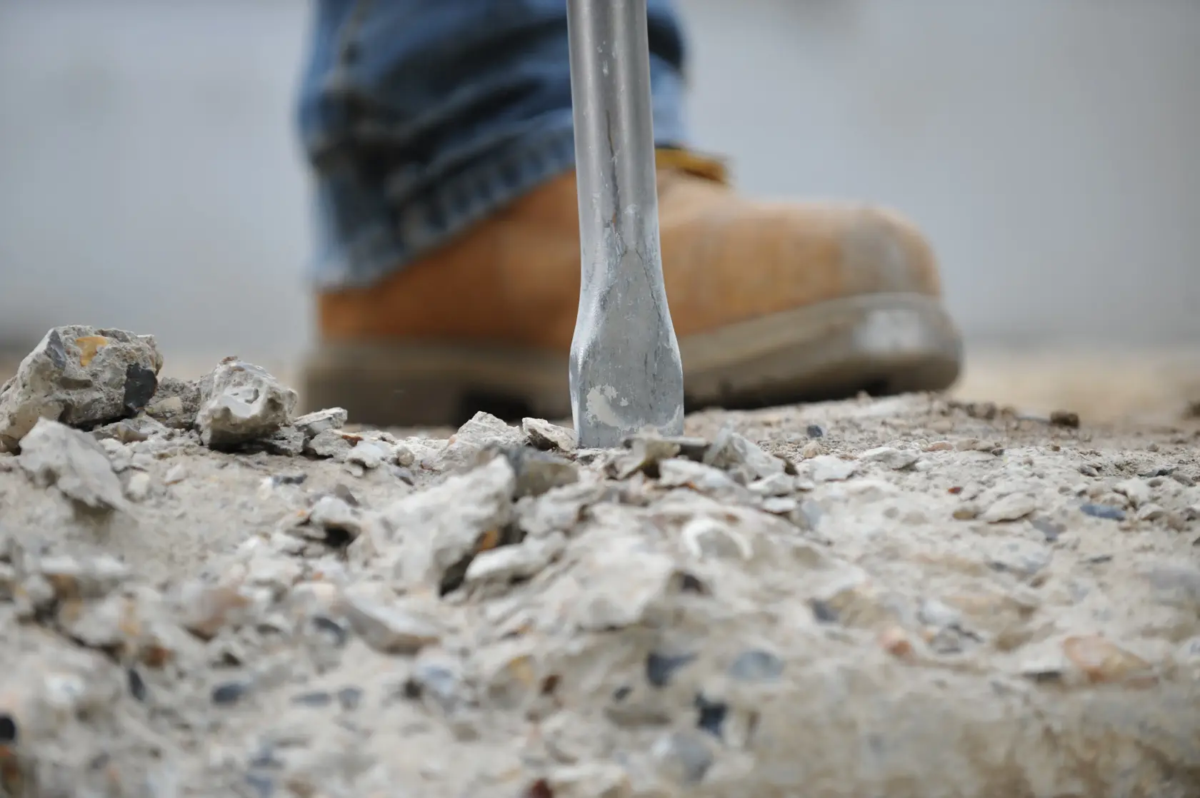 DEWALT® 16kg 30mm Demolition Hammer