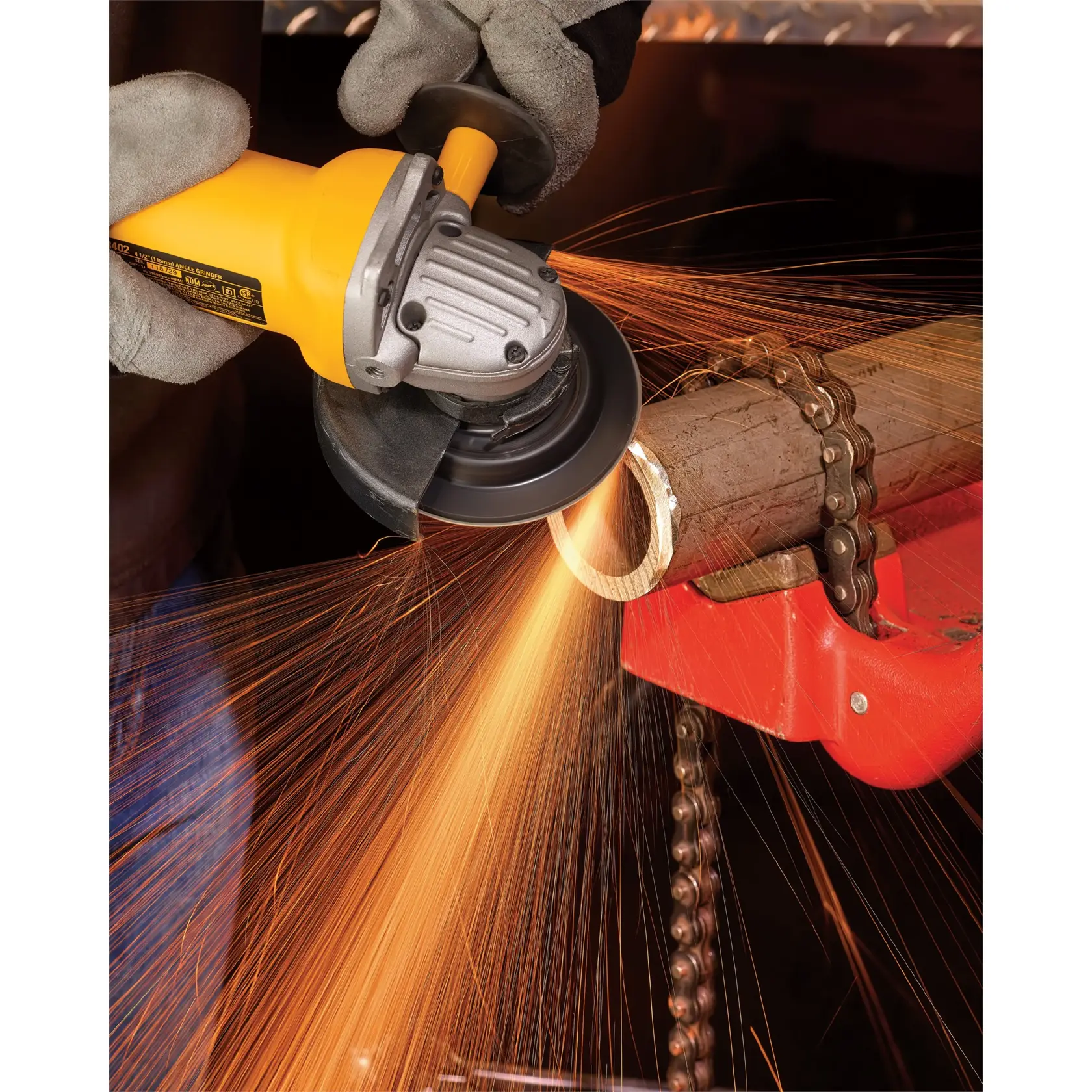 DEWALT® 4-1/2 in. X 7/8 in. 36G Ceramic Fiber Disc