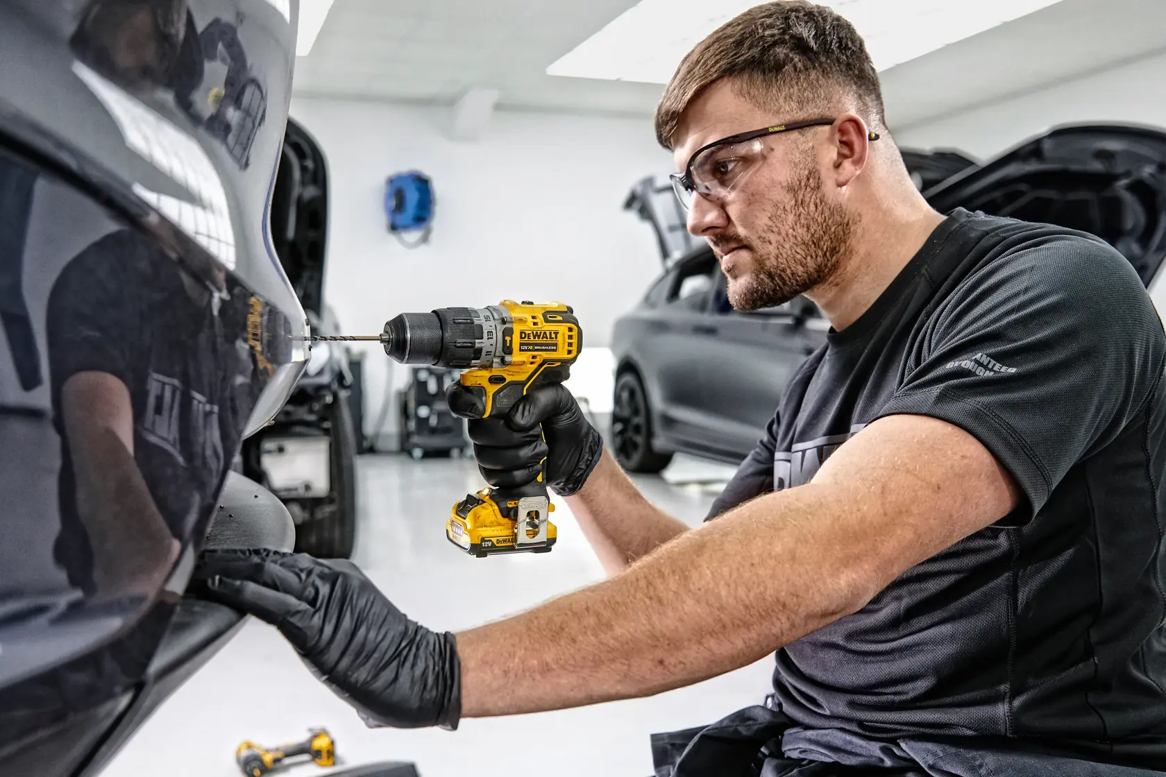 DEWALT® 12V XR® Brushless Hammer Drill Driver - 2 X 2Ah Batteries