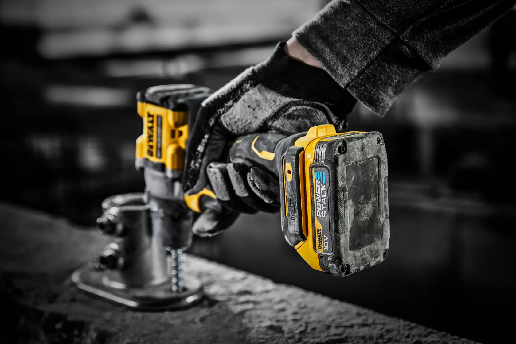 DEWALT® 18V XR® Brushless Hammer Drill Driver - 2 X 1.7Ah POWERSTACK Battery