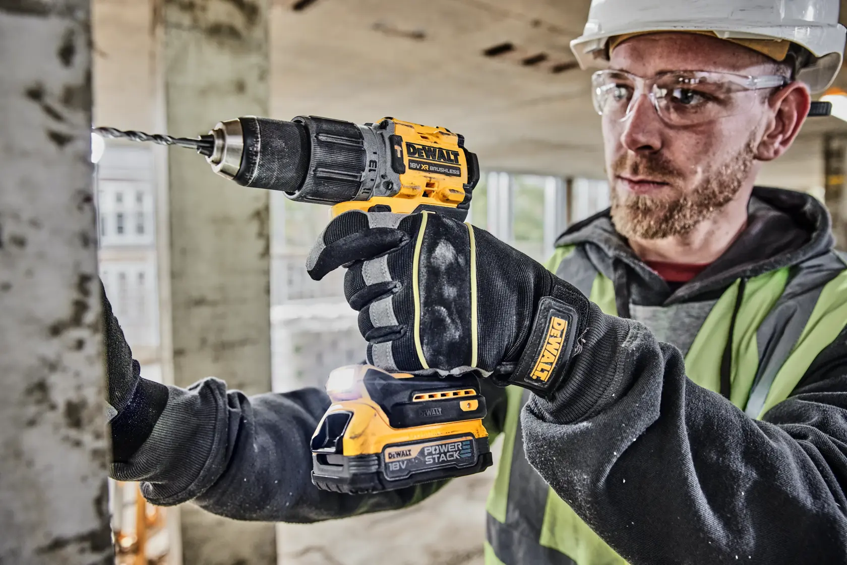 DEWALT® 18V XR® Brushless Hammer Drill Driver - 2 X 1.7Ah POWERSTACK Battery