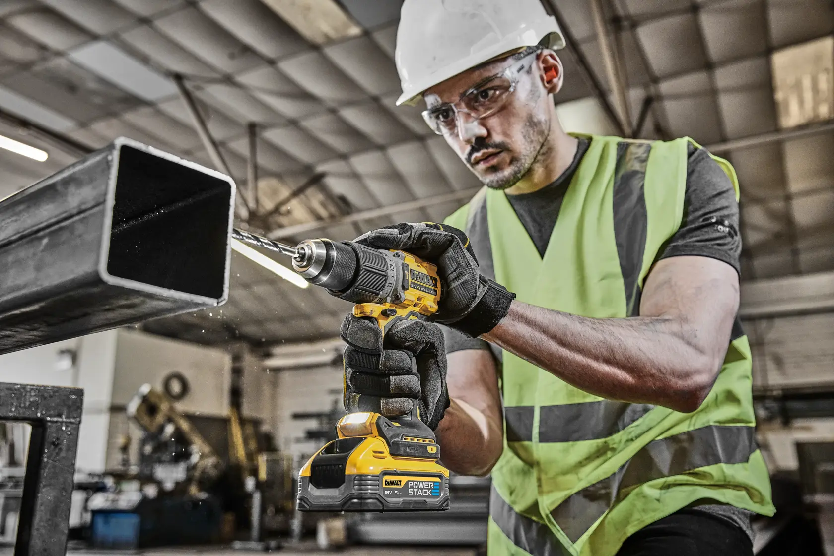 DEWALT® 18V XR® Brushless Hammer Drill Driver - 2 X 5Ah POWERSTACK Battery