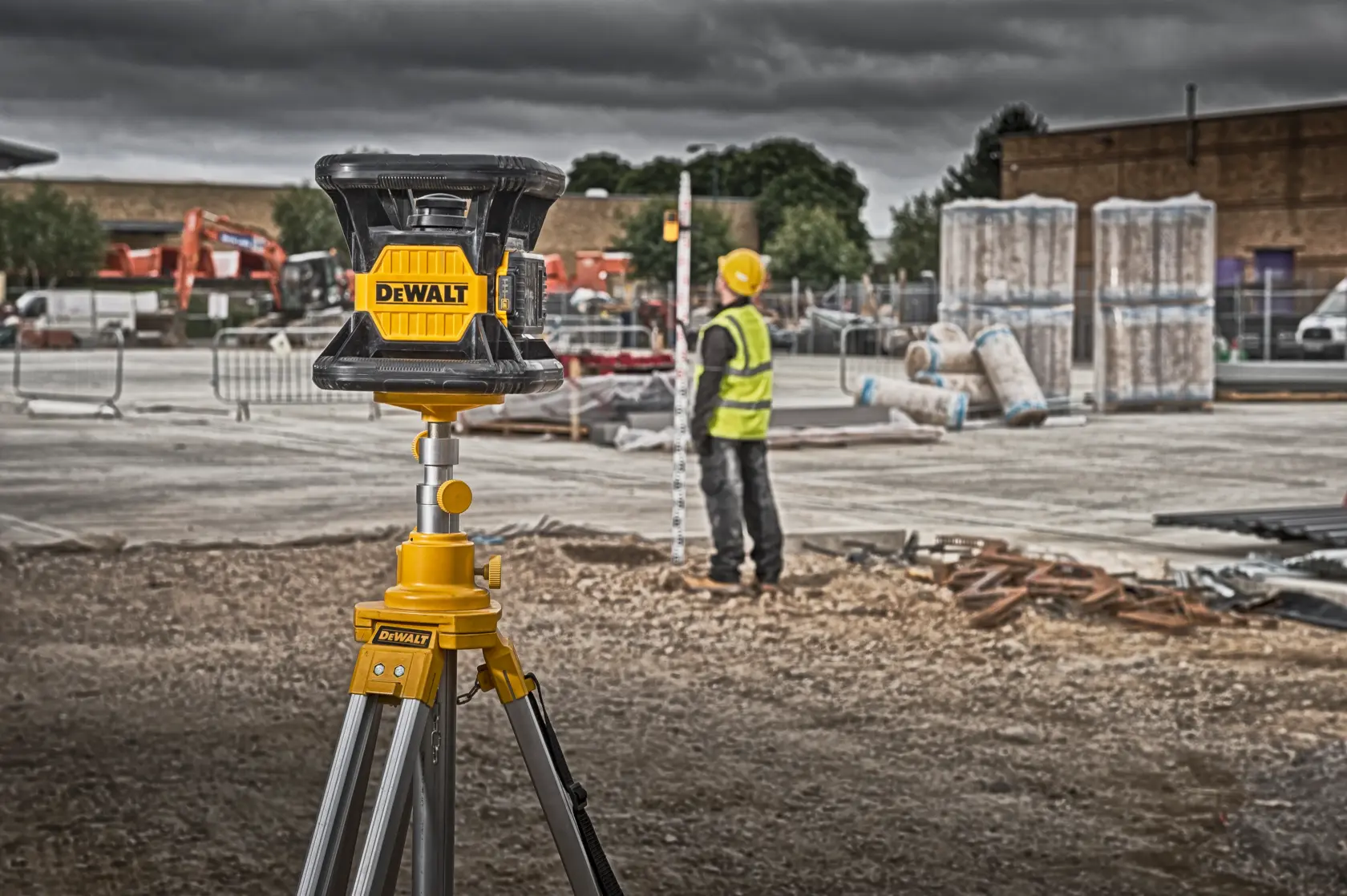 DEWALT® 18V XR® Rotary Red Beam Laser - 1 x 2Ah