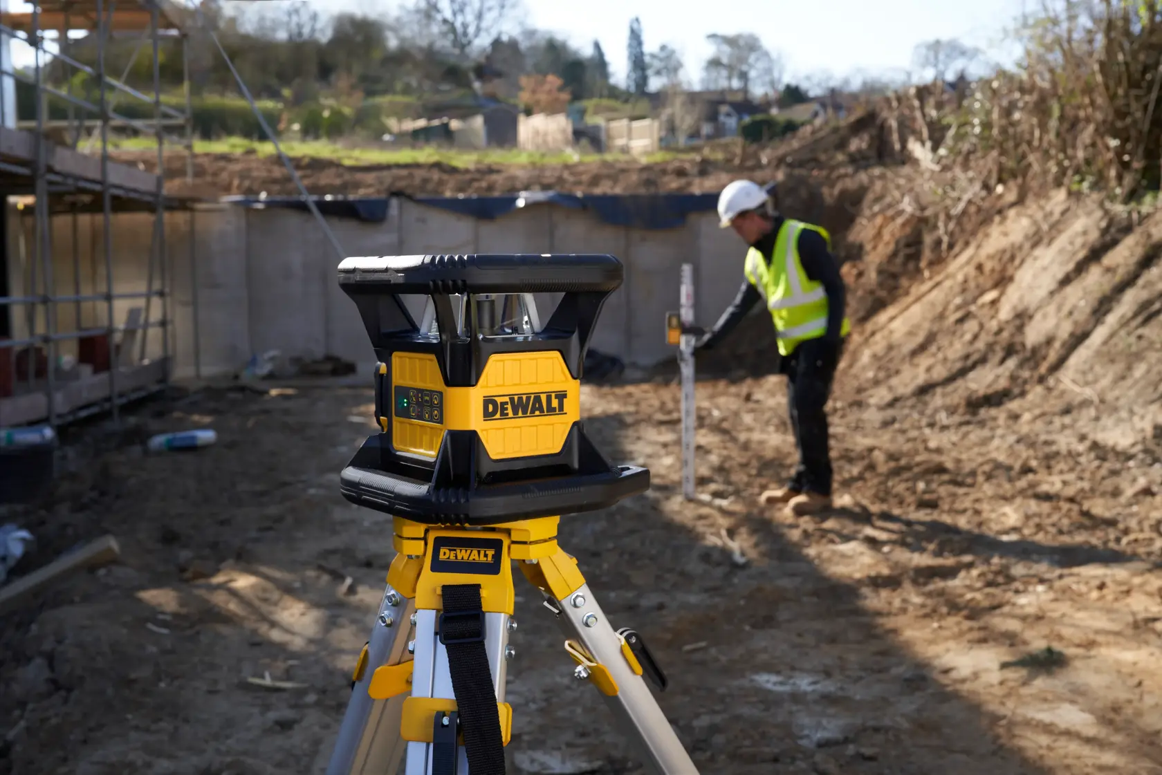 DEWALT® 18V XR® Rotary Red Beam Laser - 1 x 2Ah
