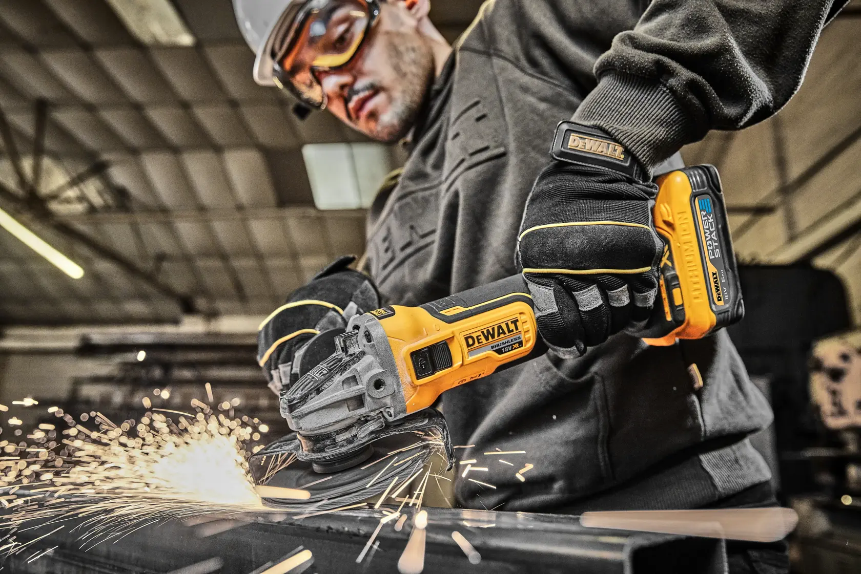 DEWALT® 18V XR® Brushless 125mm Angle Grinder - 2 x POWERSTACK 5Ah