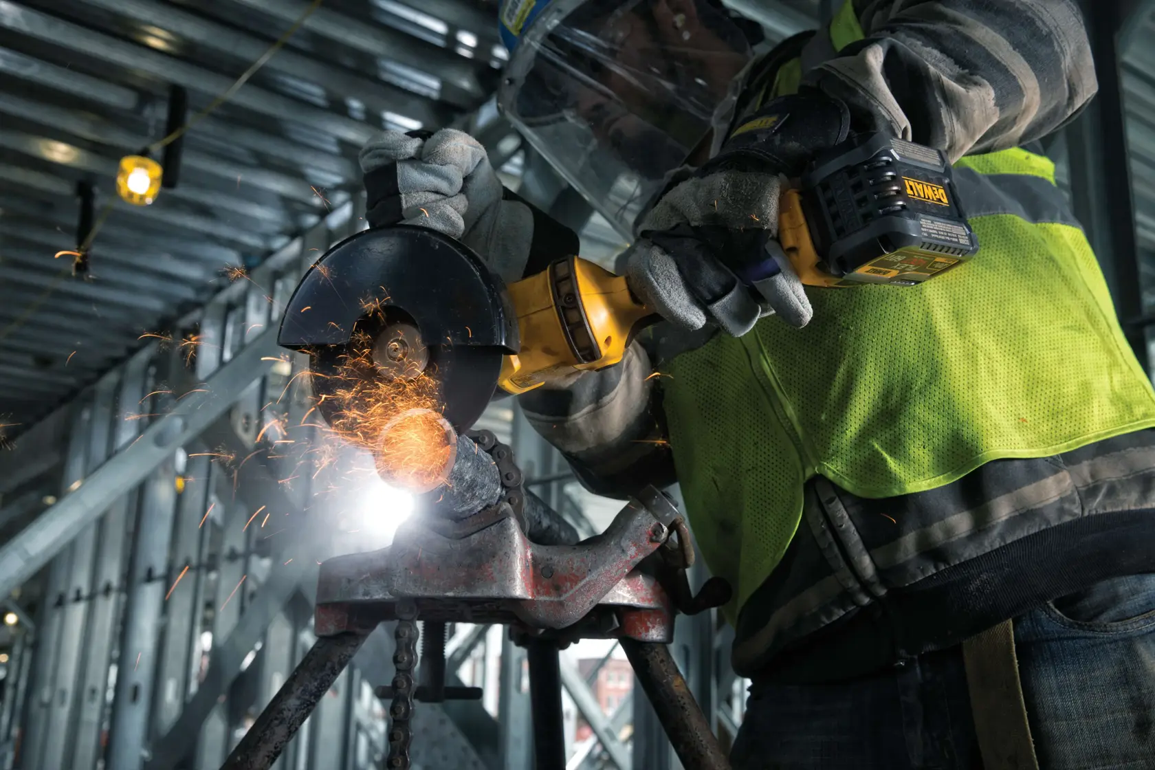 DEWALT® 54V XR FLEXVOLT 125mm Angle Grinder - 2 X 6Ah
