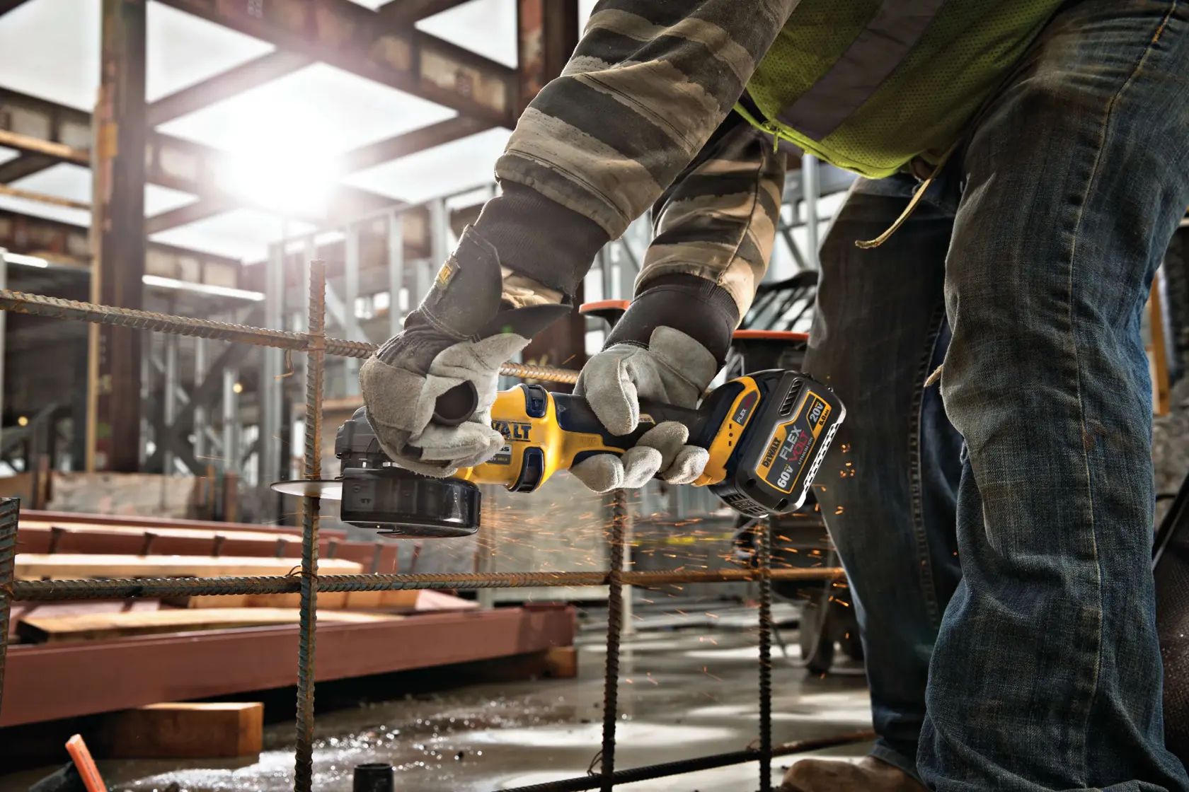 DEWALT® 54V XR FLEXVOLT 125mm Angle Grinder - 2 X 6Ah