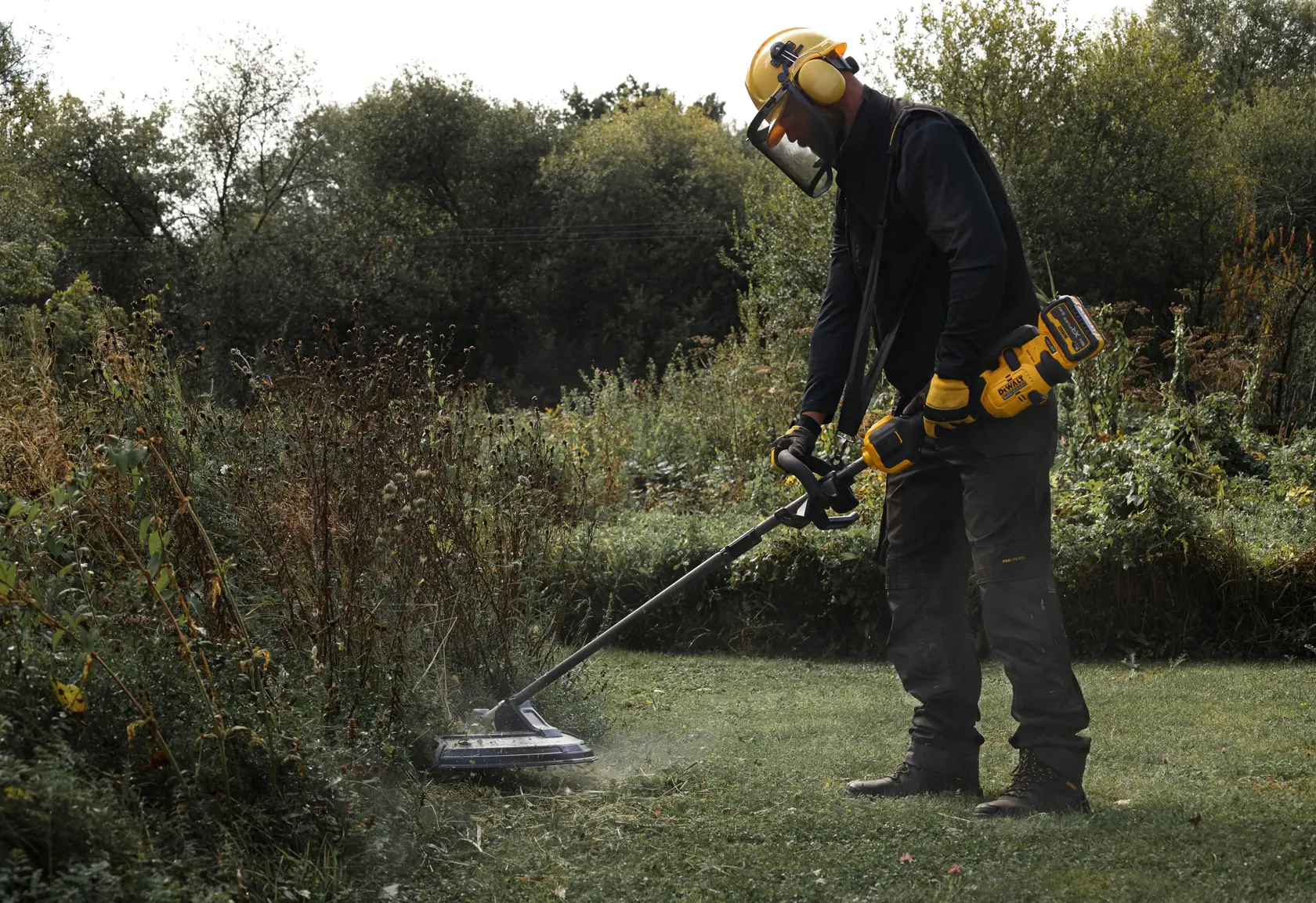 DEWALT® Split Boom String Trimmer Attachment