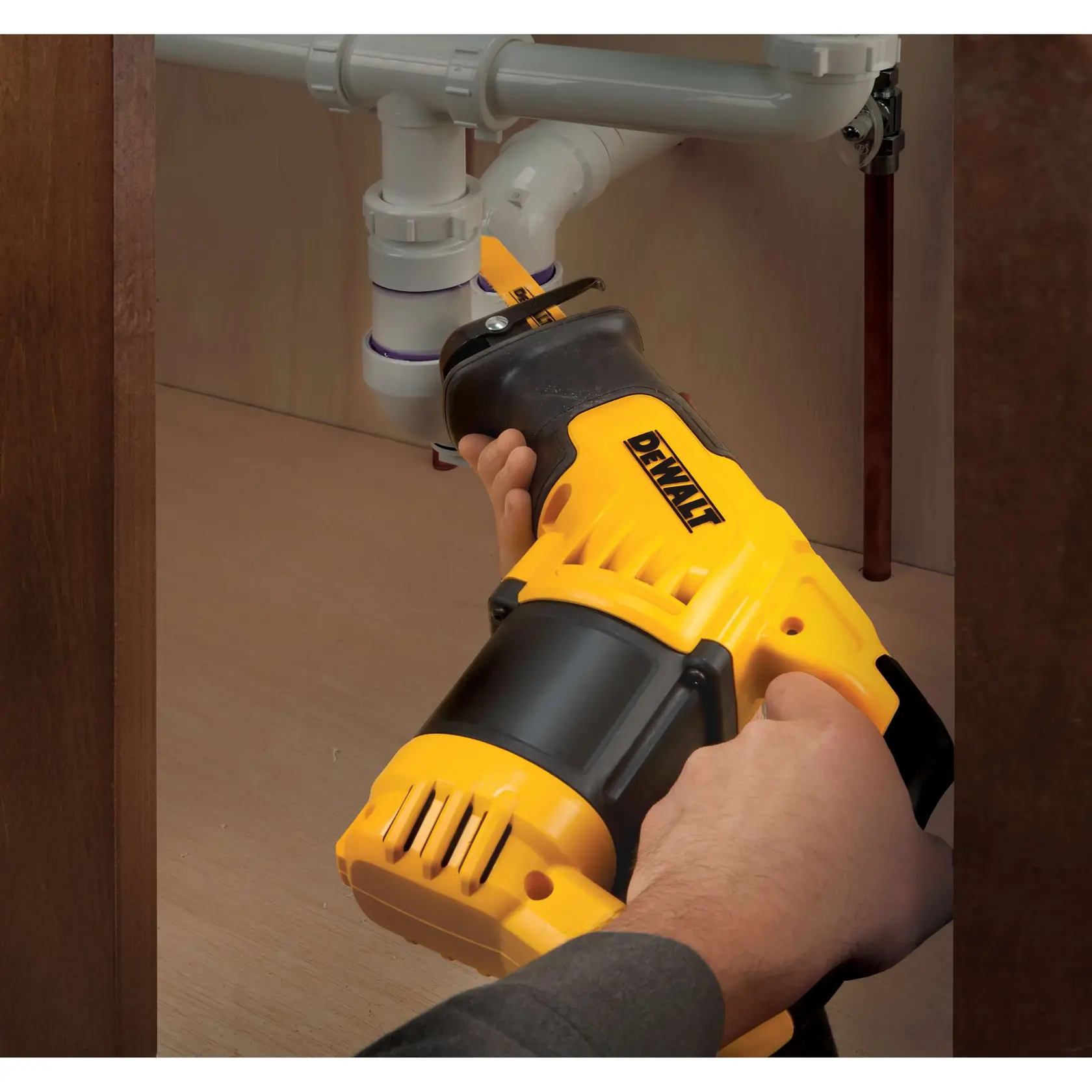 DEWALT® 152mm 10-14 TPI (Wood) Bi-Metal Reciprocating Blade (5 Pk)