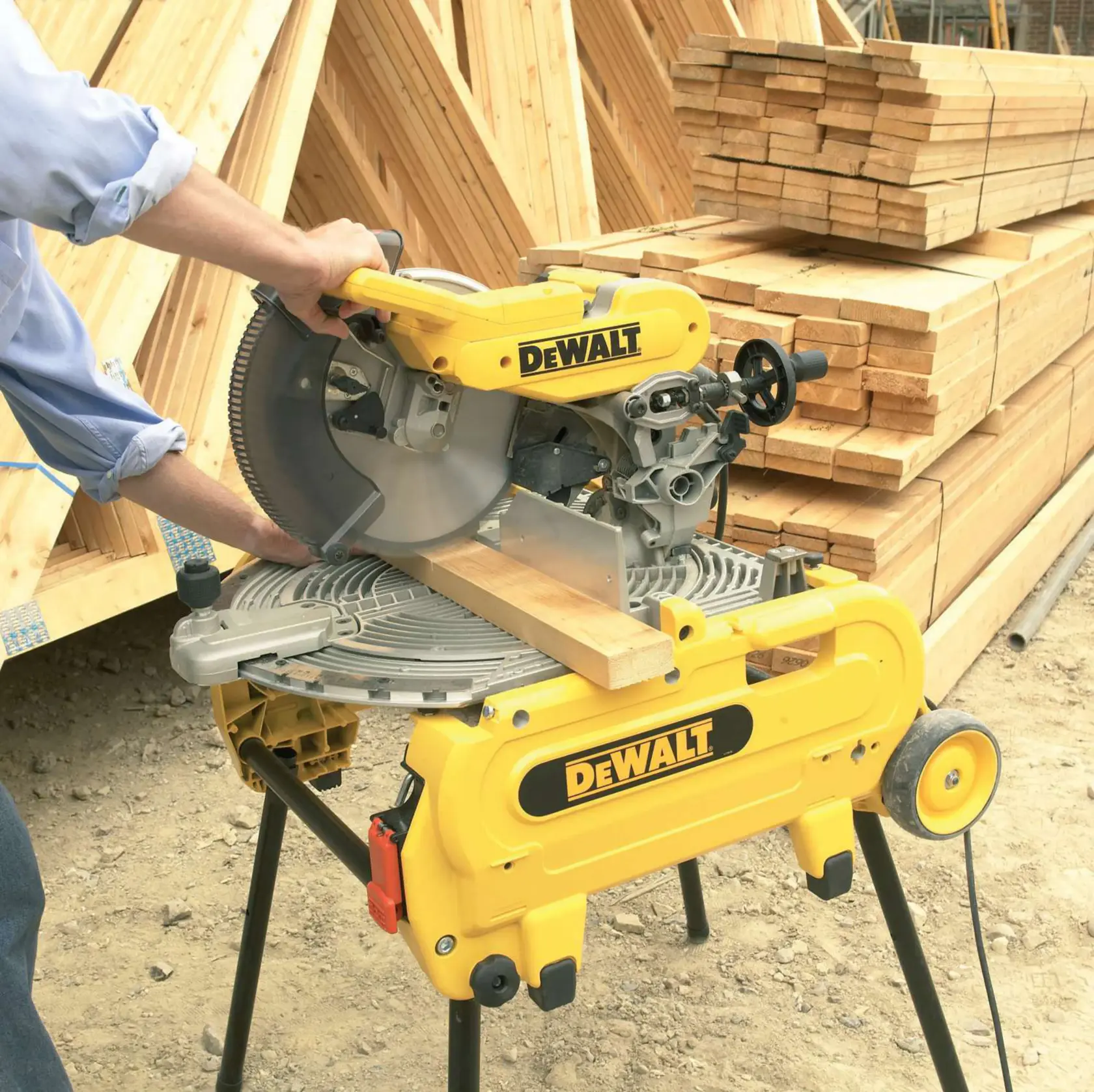 DEWALT® EXTREME WORKSHOP 305mm x 30mm 60T Circular Saw Blade