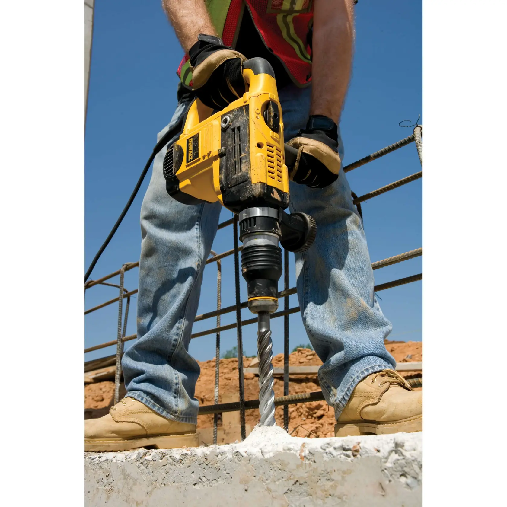 DEWALT® ELITE SERIES™ SDS Max 32mm x 920mm 4-Cutter Drill Bit