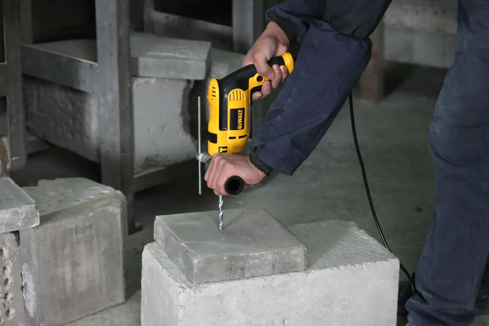 DEWALT® 701W 13mm Percussion Drill