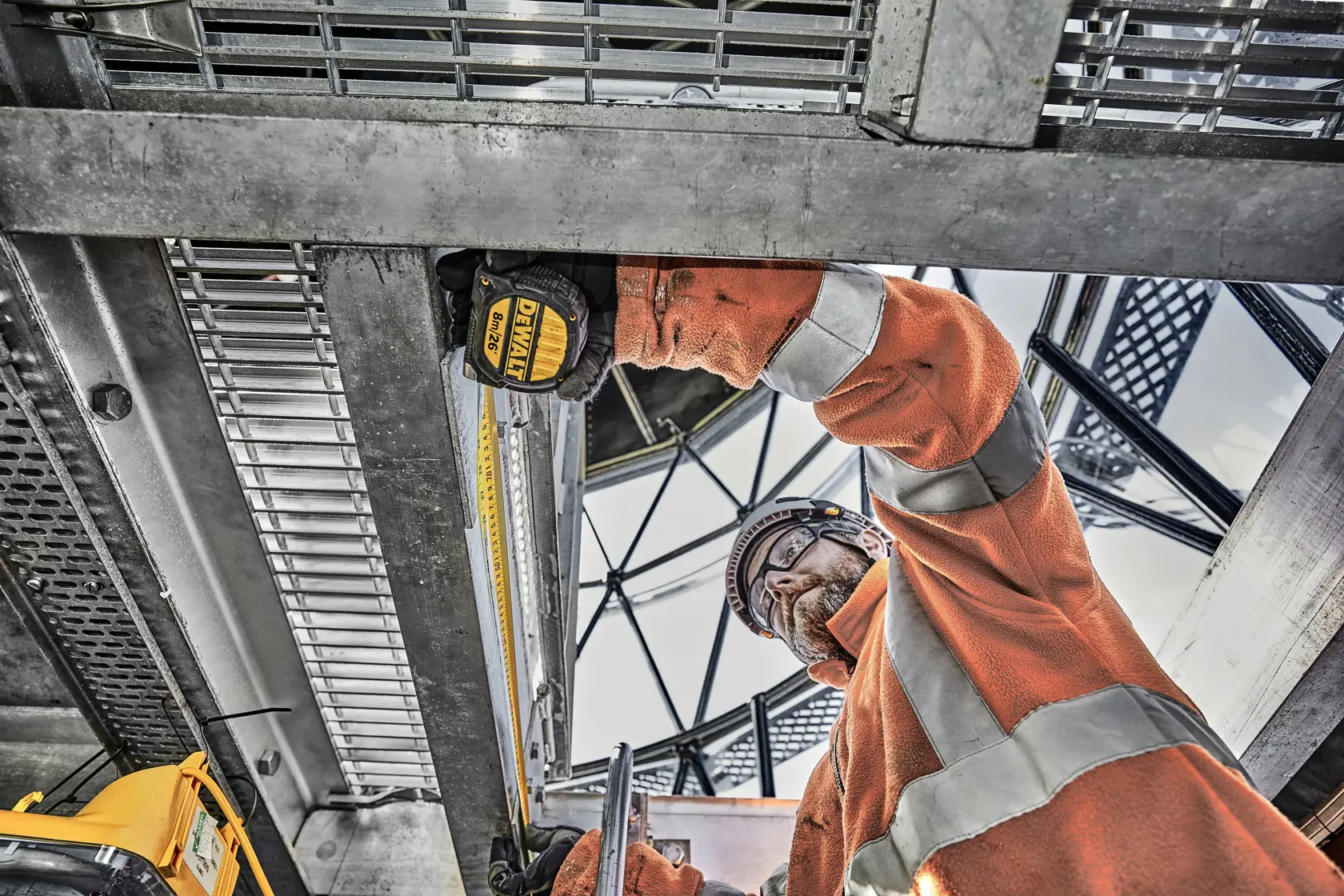 DEWALT® 26 ft. (8m) Premium Tape Measure